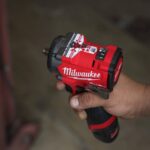 MILWAUKEE stezač udarni aku M12, 1/2-1